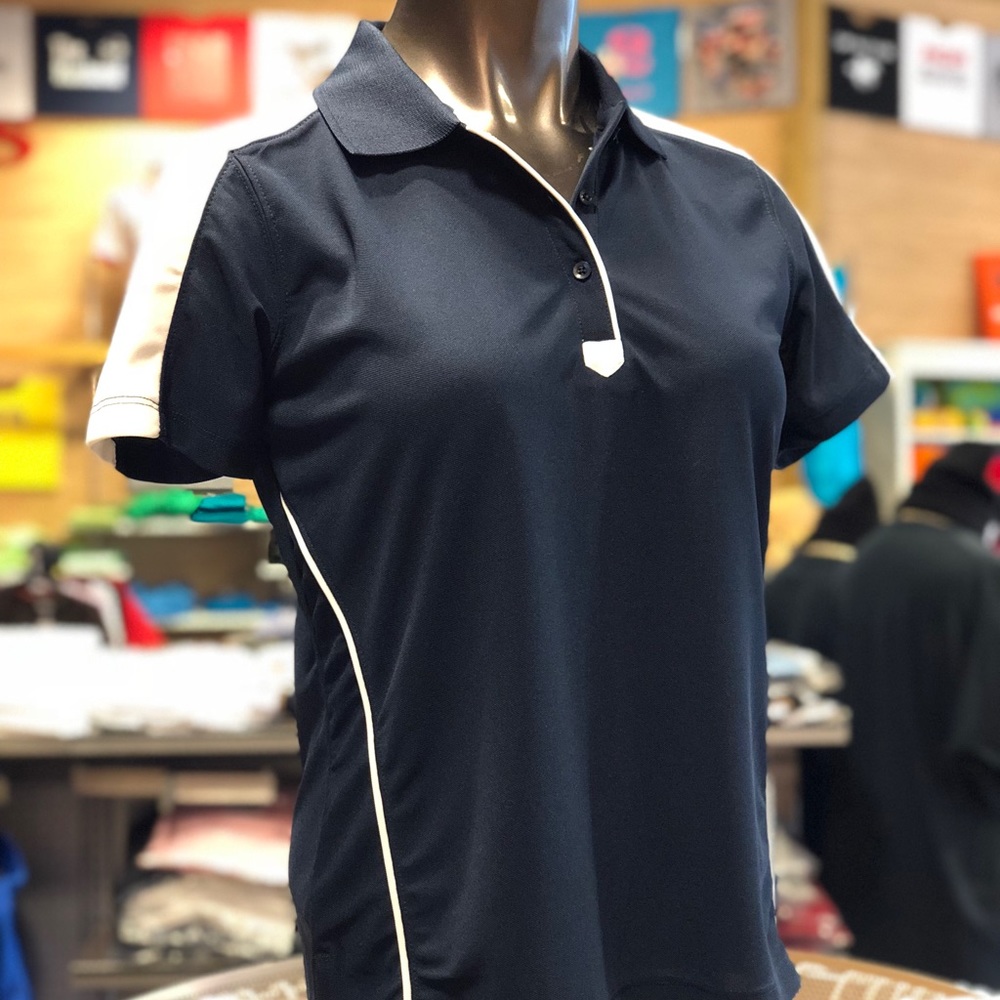Chestnut Hill Women Blue and White 100% Polyester